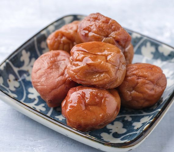 Tablets of umeboshi and jinenjo concentrate